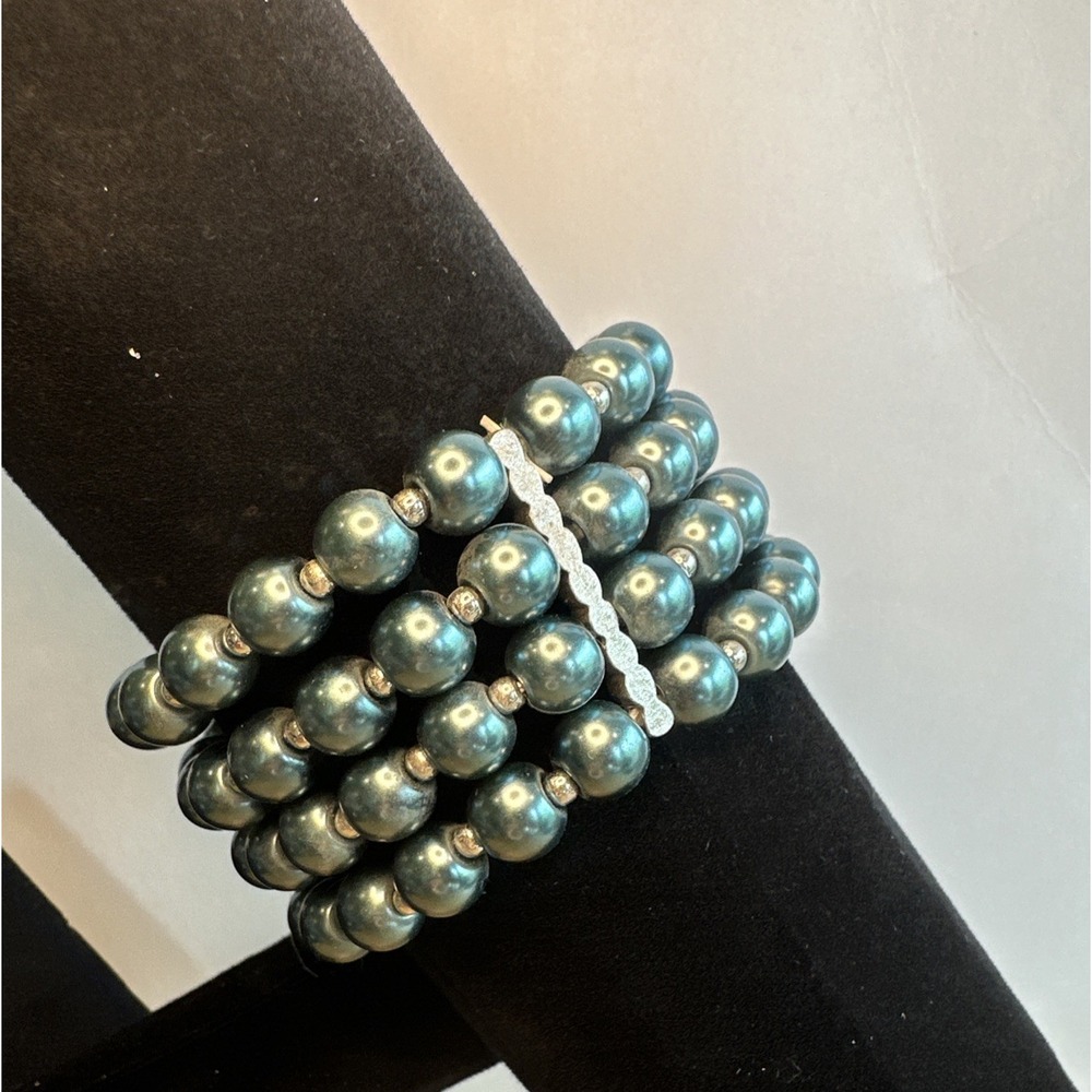 Vintage 4-Strand Teal Green Faux Pearl Stretch Bracelet Silver Tone Accent Bar
